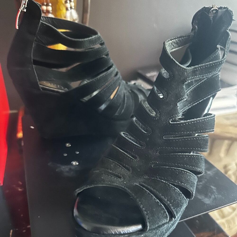 Cordani Black Strappy Wedge in Suede